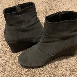 TOMS Dark Grey size 6.5 booties